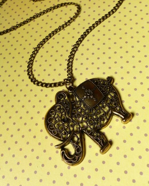 colar elefante ouro velho 5